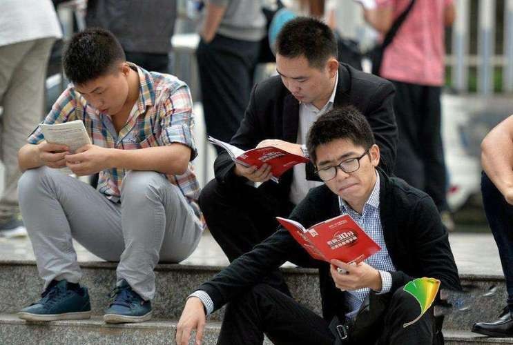 不需要学历的铁饭碗 不需要学历的专业