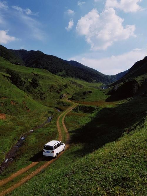 乌蒙本地汽车司机招聘吗 乌蒙大草原旅游专线车