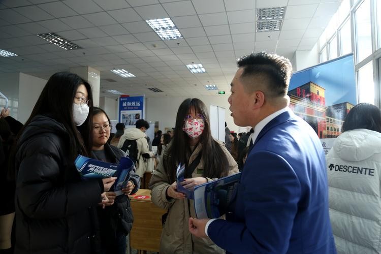 唐山附近本地招聘会 唐山本地招工