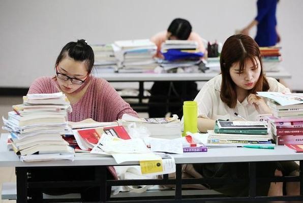 大学生为什么不好找工作 大学生为什么很难找到工作