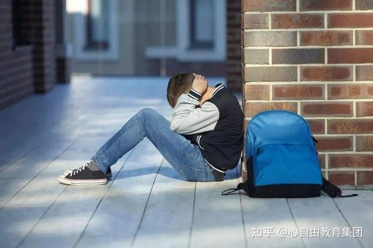 学历低很自卑怎么办 学历低自卑怎么办知乎