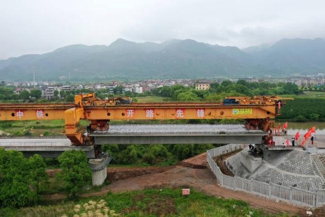 巍山本地箱梁厂招聘吗 巍山哪有招工的