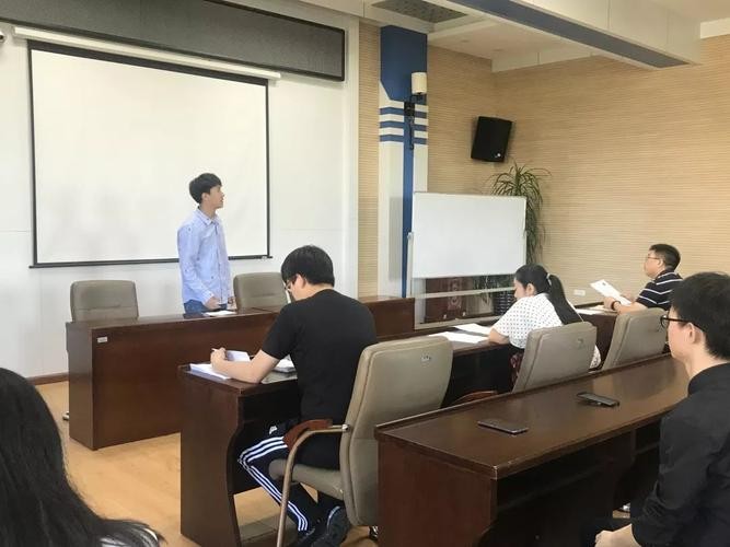 怎样参加面试会议 面试怎么组织会议