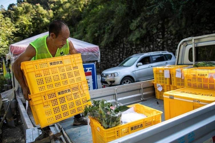 本地送菜司机招聘 送菜的司机多少钱一个月