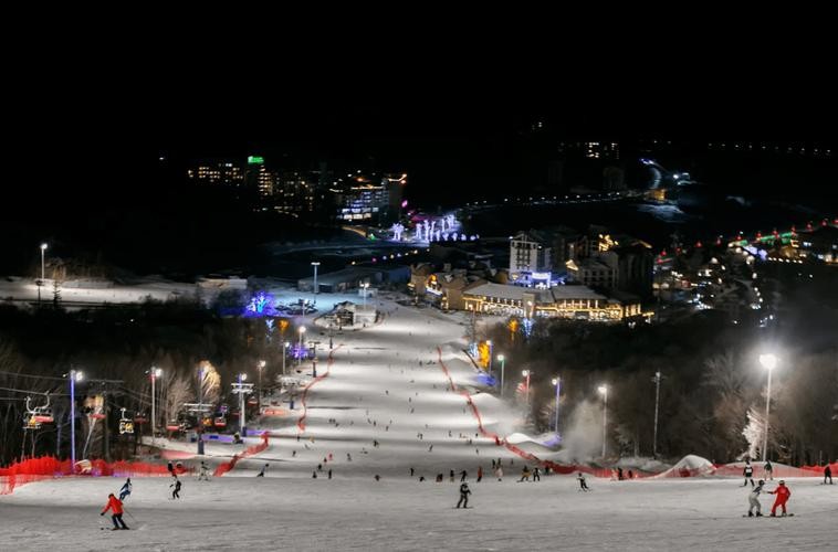 夜场滑雪场为什么没人去 滑雪场夜场灯光多少