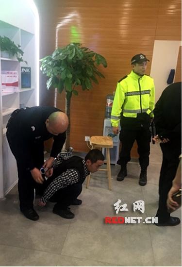 夜场盗窃案警察怎么判 做夜场被警察抓了会有案底吗