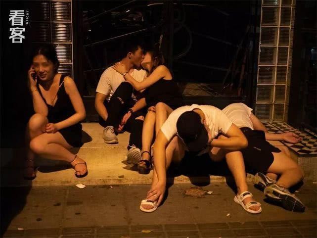 干夜场真实生活怎么样啊 干夜场真实生活怎么样啊赚钱吗